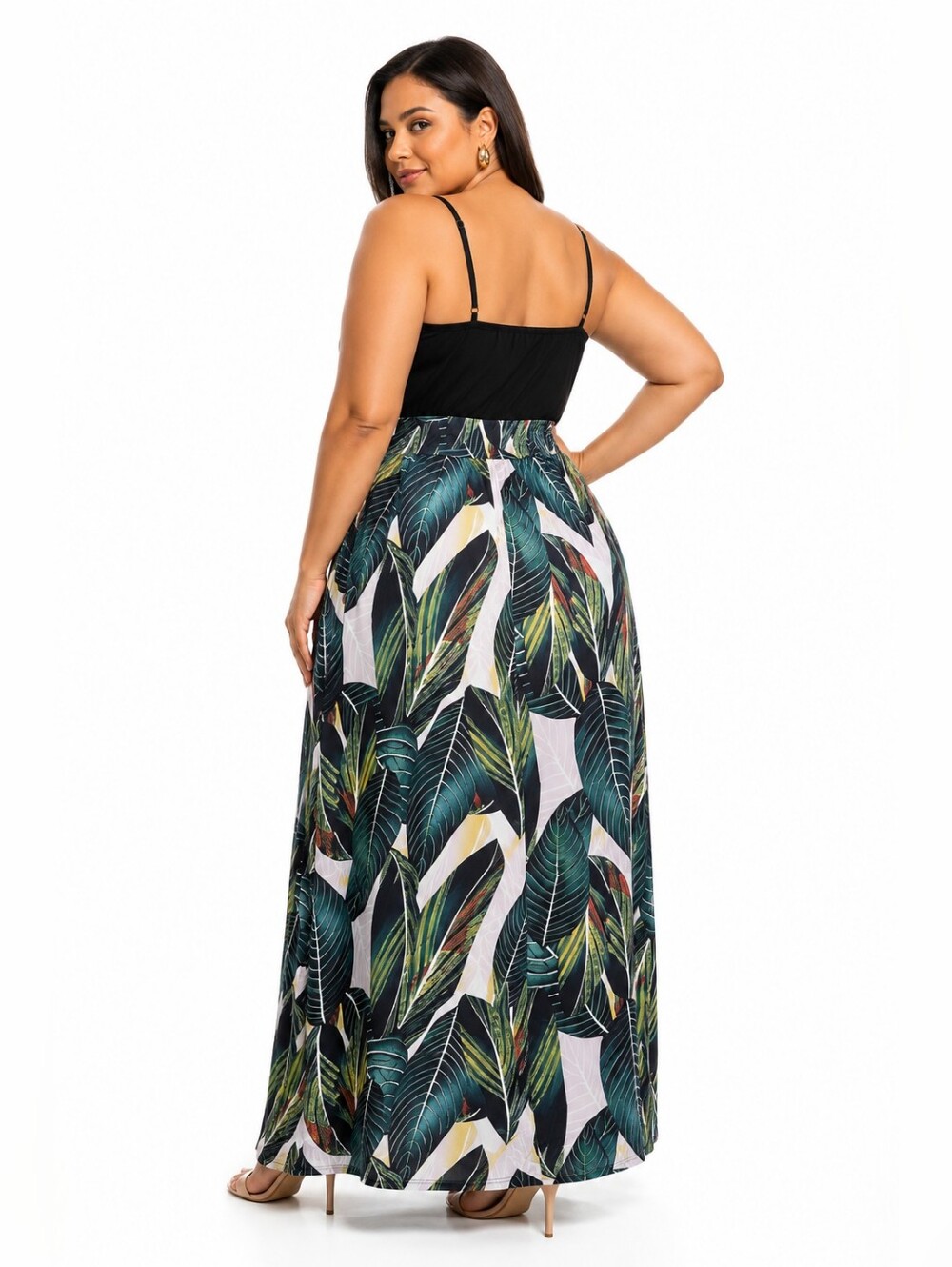 Style Boutique Plus Size Tropical Leaf Print Maxi Dress – Size XXL. - Picture 3 of 8